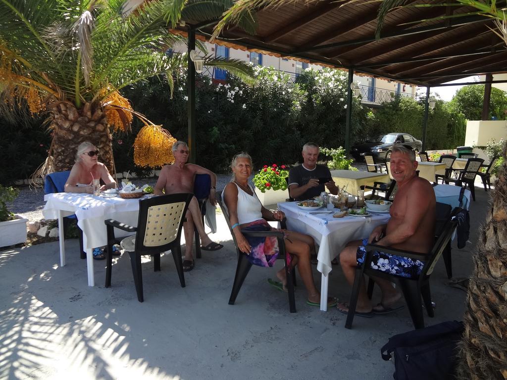 Francisco Beach Hotel Agios Andreas  Eksteriør bilde